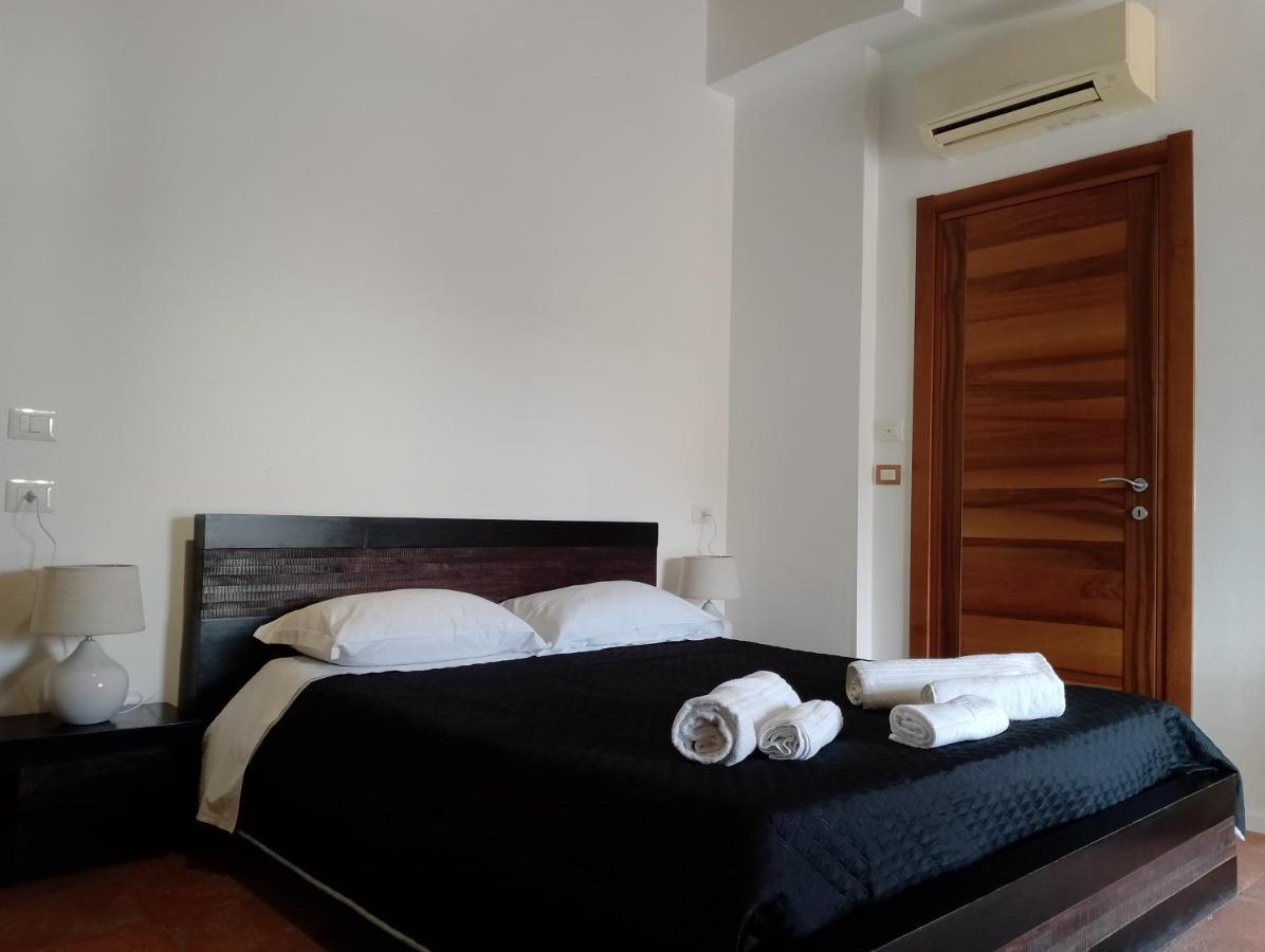Boutique De Charme Self Check-In - Accesso Autonomo Hotel Alghero Ngoại thất bức ảnh